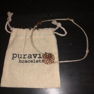 Puravida gold bracket, tan bracelet